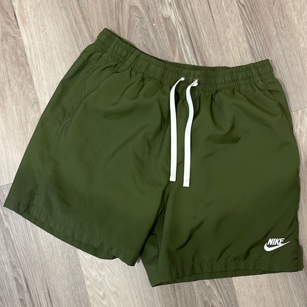 Men’s Nike shorts Size Large